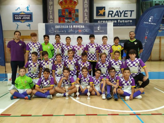 Campeonato de Deporte en Edad Escolar.